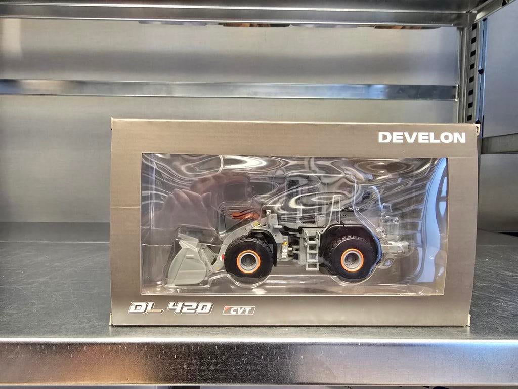 IMC Models, Develon DL 420cvt Limited Edition, Hobby en Vrije tijd, Modelauto's | 1:50, Nieuw, Overige typen, Overige merken, Ophalen of Verzenden