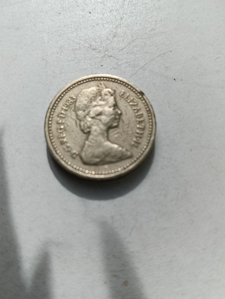 Munt ONE POUND, Postzegels en Munten, Ophalen of Verzenden, Overige landen, Losse munt, Goud
