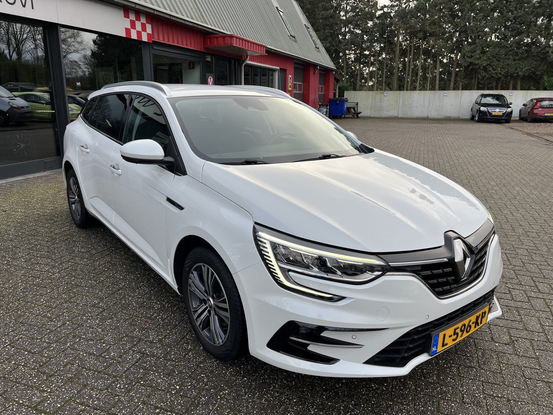 Renault Mégane Estate 1.3 TCe Intens Automaat Incl Beurt, Gebruikt, Euro 6, 4 cilinders, Met garantie (alle)