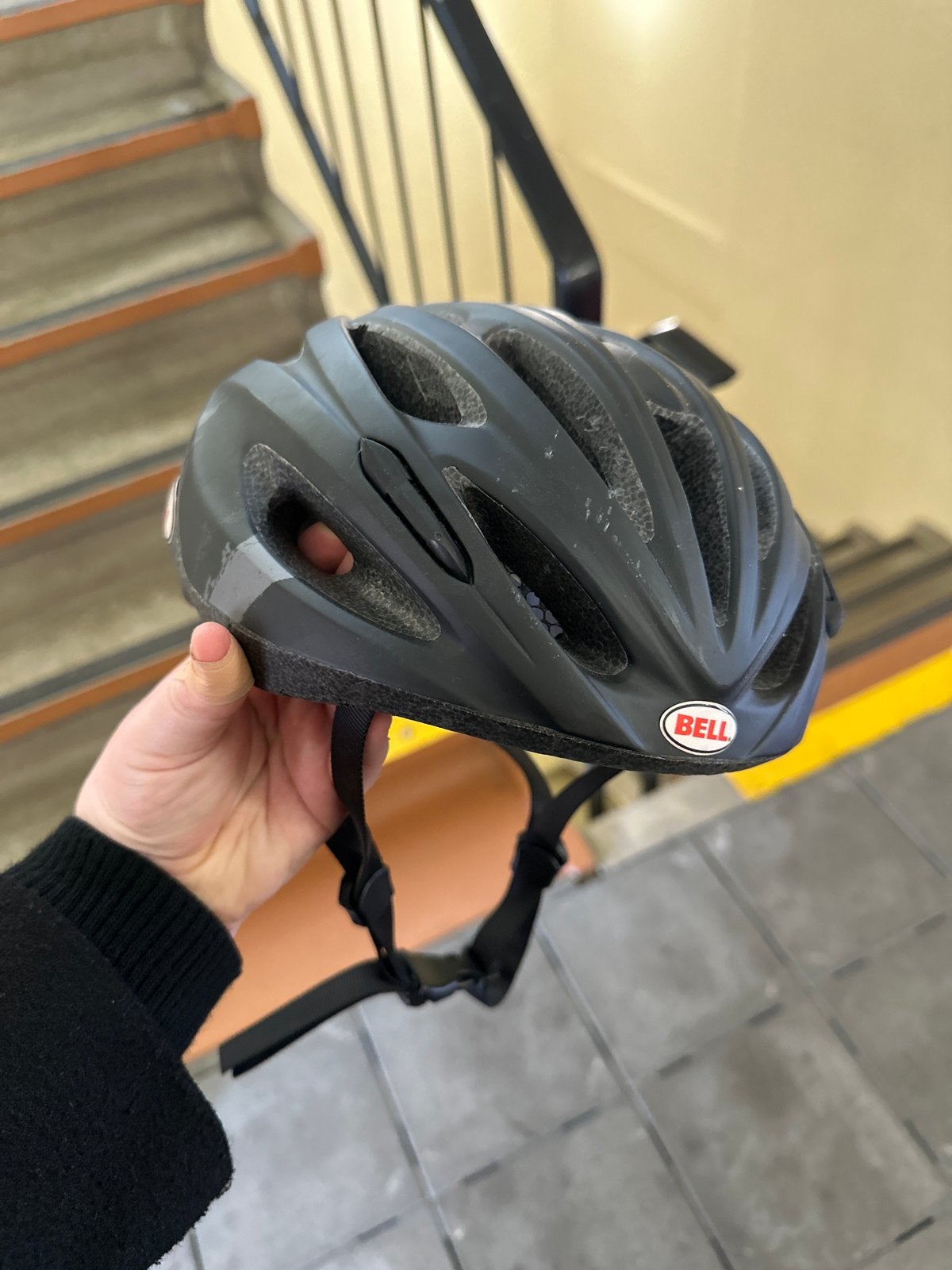 Fietshelm Bell - Licht beschadigd, Ophalen of Verzenden, Gebruikt, Overige maten, Heer of Dame