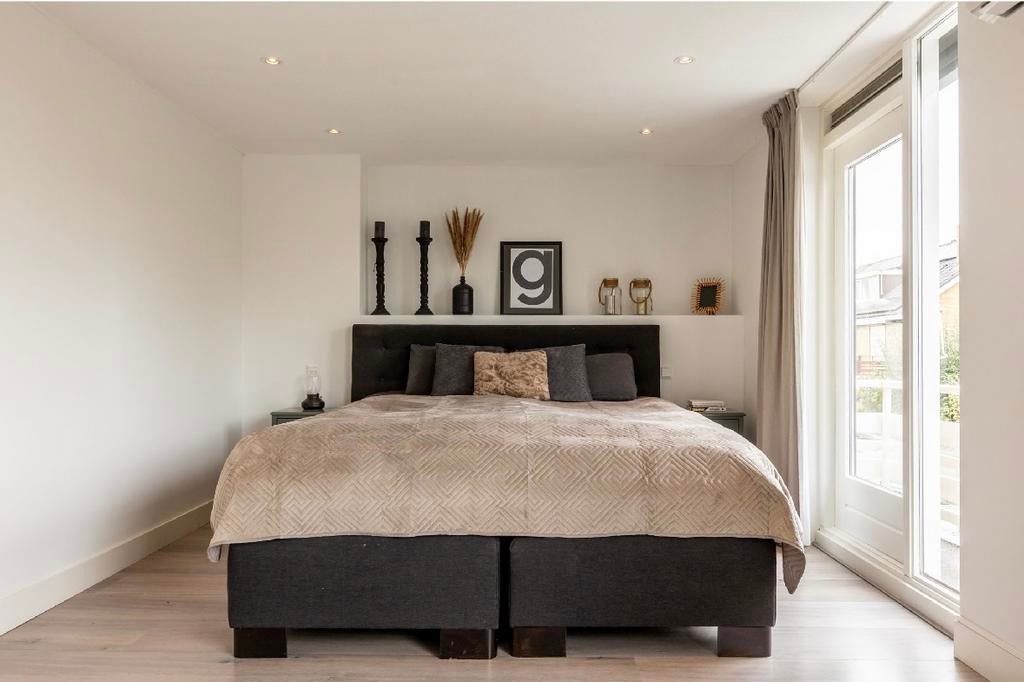 Gratis - Ubica boxspring met matrassen, Ophalen, Gebruikt, Tweepersoons, 180 cm