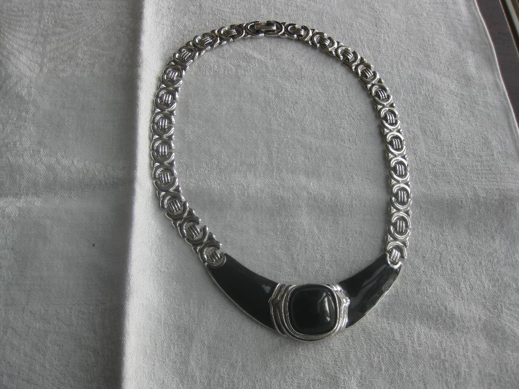 Vintage, Trifari ketting jaren 70. Nieuw., Ophalen of Verzenden, Overige materialen, Ketting