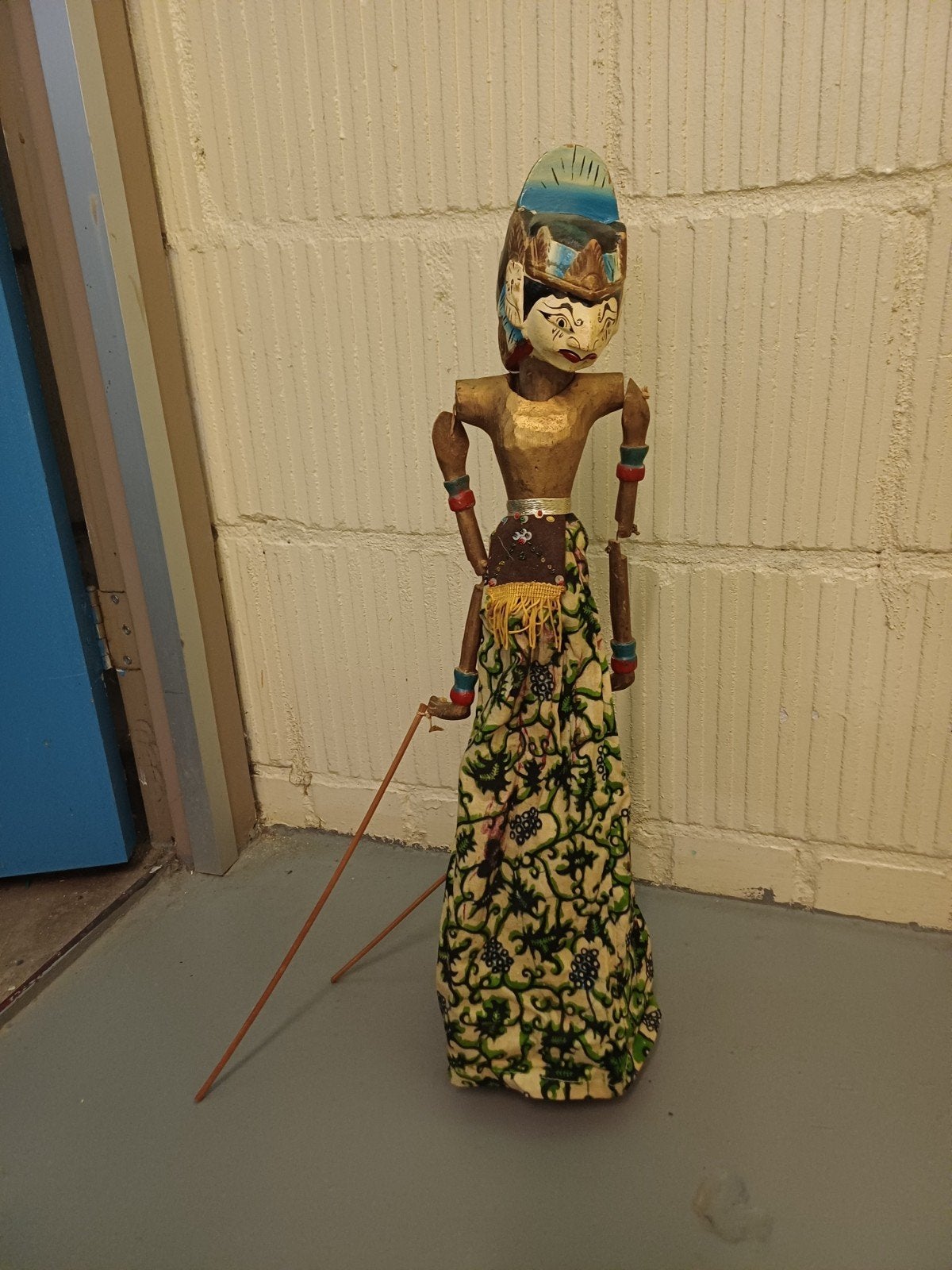 Vintage Indonesische Wayang Golek pop - Handgemaakt hout, Handgemaakt, Beeld, Hout, Vrouw
