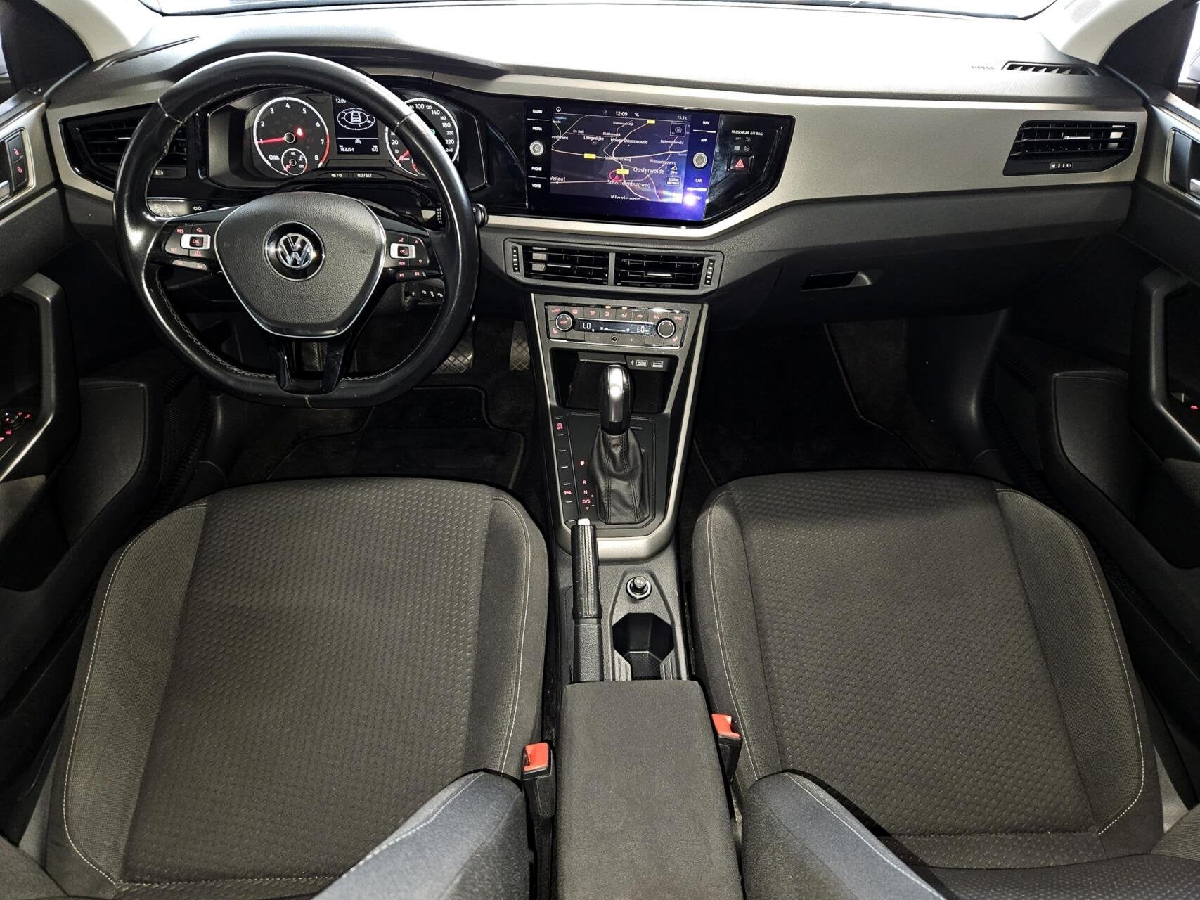 VW Polo 1.0 TSI DSG|CARPLAY|Luxe uitvoering|ACC|PDC|2 jaar A, Auto's, Verwarmde buitenspiegels, Stof, Gebruikt, 95 pk