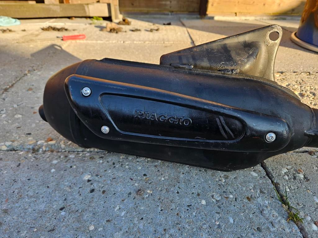Piaggio 150cc 2takt uitlaat, Ophalen of Verzenden
