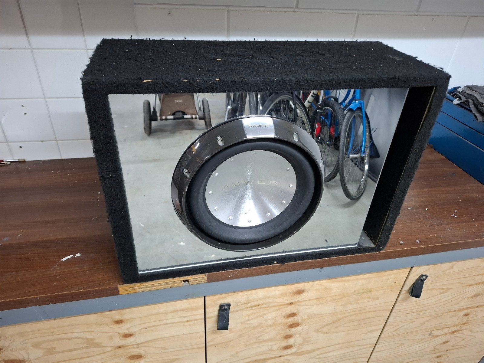 Rockford Fosgate T1 Subwoofer in behuizing, Auto diversen, Autospeakers, Ophalen, Gebruikt