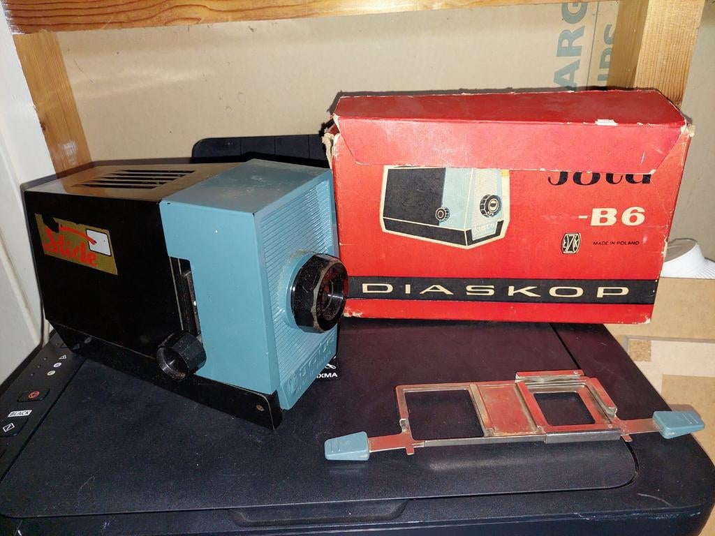 JOTA -B6 Diascoop Projector voor Dia's en Diafilmpjes, Ophalen of Verzenden