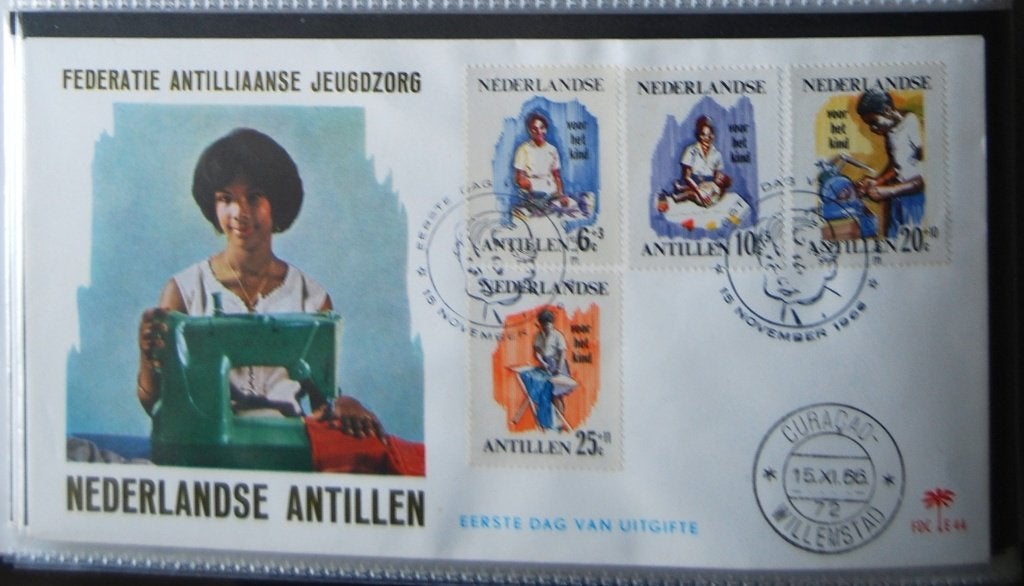 Nederlandse Antillen 1e dag envelop E44, Kinderzegels., Ophalen of Verzenden, Onbeschreven, Rest van de wereld