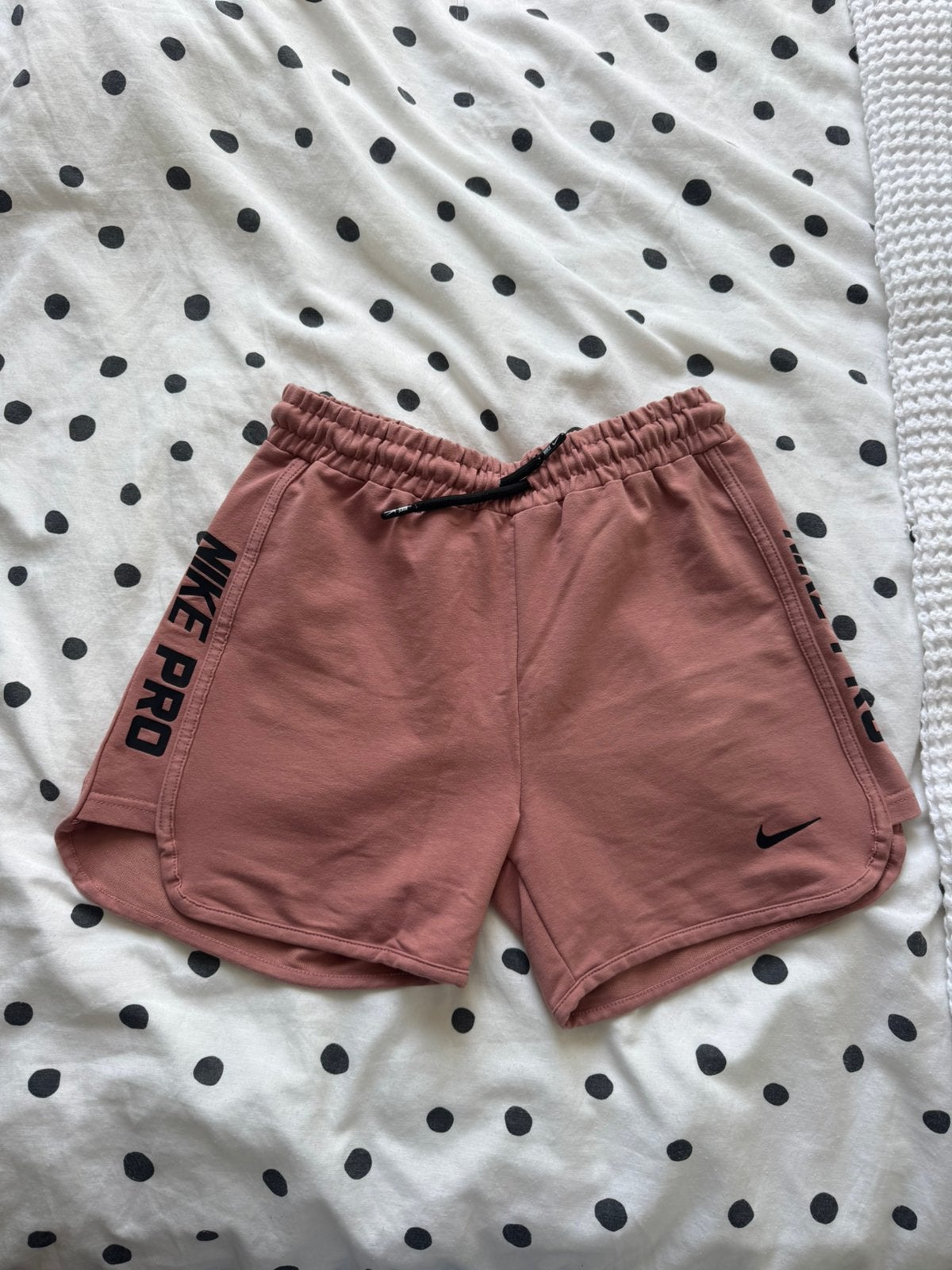 Roze Nike Pro Broeke Maat XL, Ophalen of Verzenden, Maat 36 (S), Gedragen, Hardlopen of Fietsen
