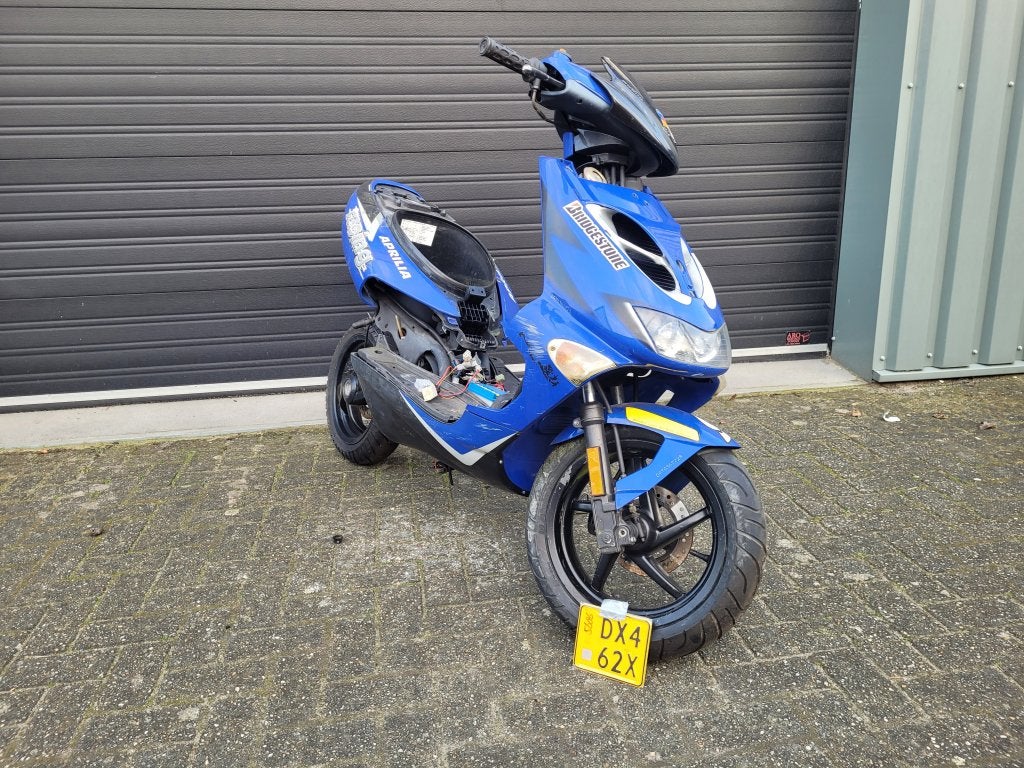 Aprila SR2000 Rollend frame+blok 1e Eigenaar kenteken compl., Fietsen en Brommers, Brommeronderdelen | Scooters, Gebruikt, Niet ingevuld
