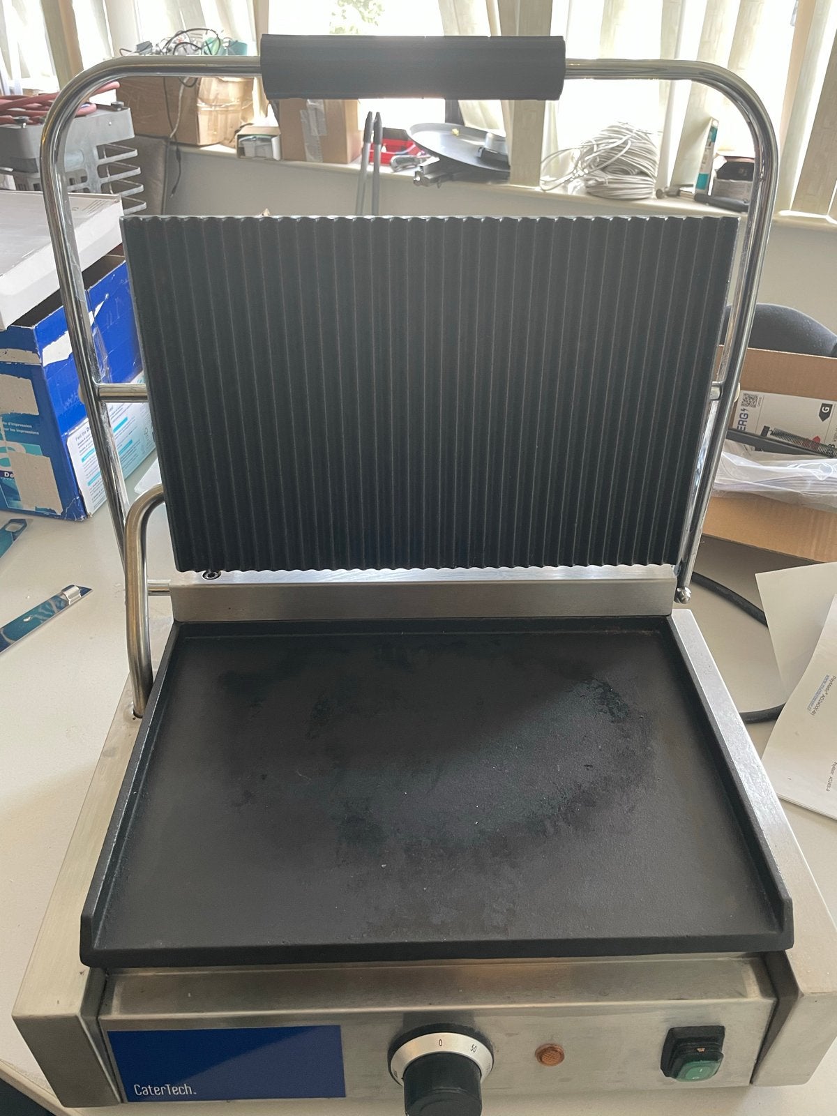 CaterTech Professionele Contactgrill - Gebruikt, Ophalen, Gebruikt