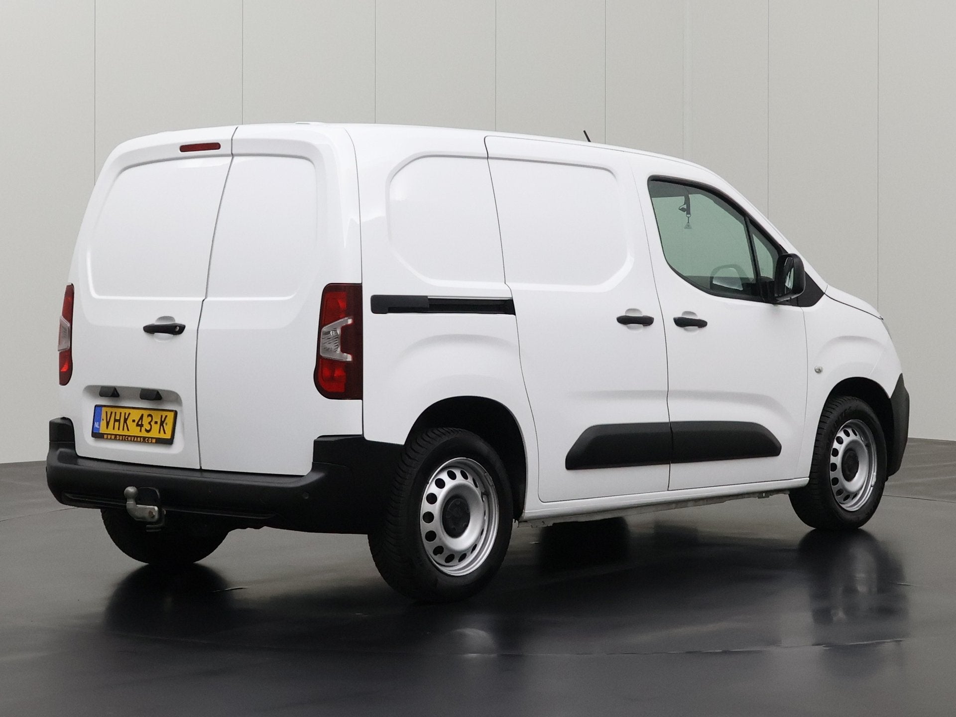 Peugeot Partner 1.5BlueHDI Premium | Katinrichting | Trekhaa, Voorwielaandrijving, Dealer onderhouden, Stof, 4 cilinders