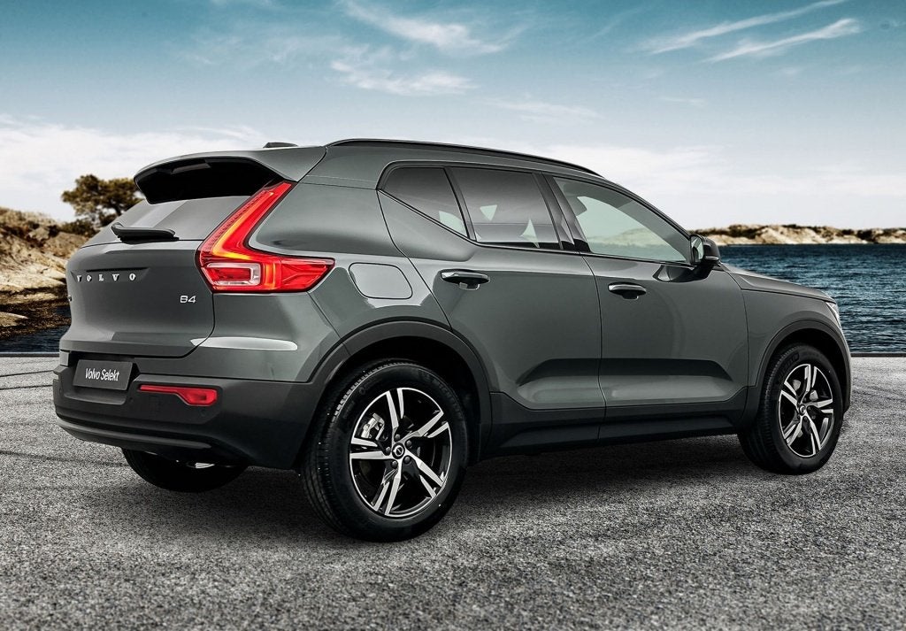 Volvo XC40 B4 197PK Plus Dark| Camera| Trekhaak| Adap.Cruise, Auto's, Volvo, Automaat, Dealer onderhouden, Gebruikt, 4 cilinders