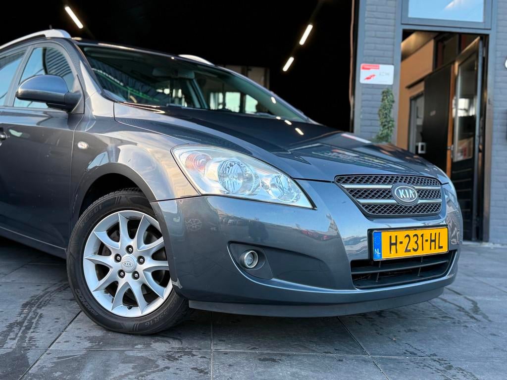 Kia Cee'd Sporty Wagon 1.6 X-clusive|AUTOMAAT|Airco|PDC|APK, Auto's, Kia, Stof, Gebruikt, 4 cilinders, Met garantie (alle)