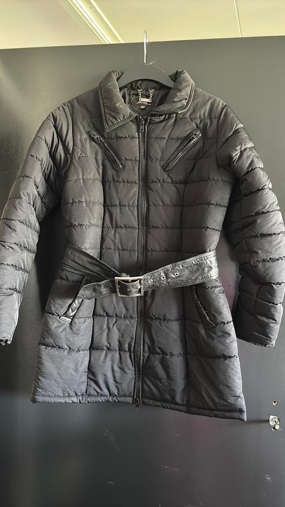 winterjas Frocella, Kleding | Dames, Jassen | Winter, Ophalen of Verzenden, Zo goed als nieuw, Maat 38/40 (M), Zwart