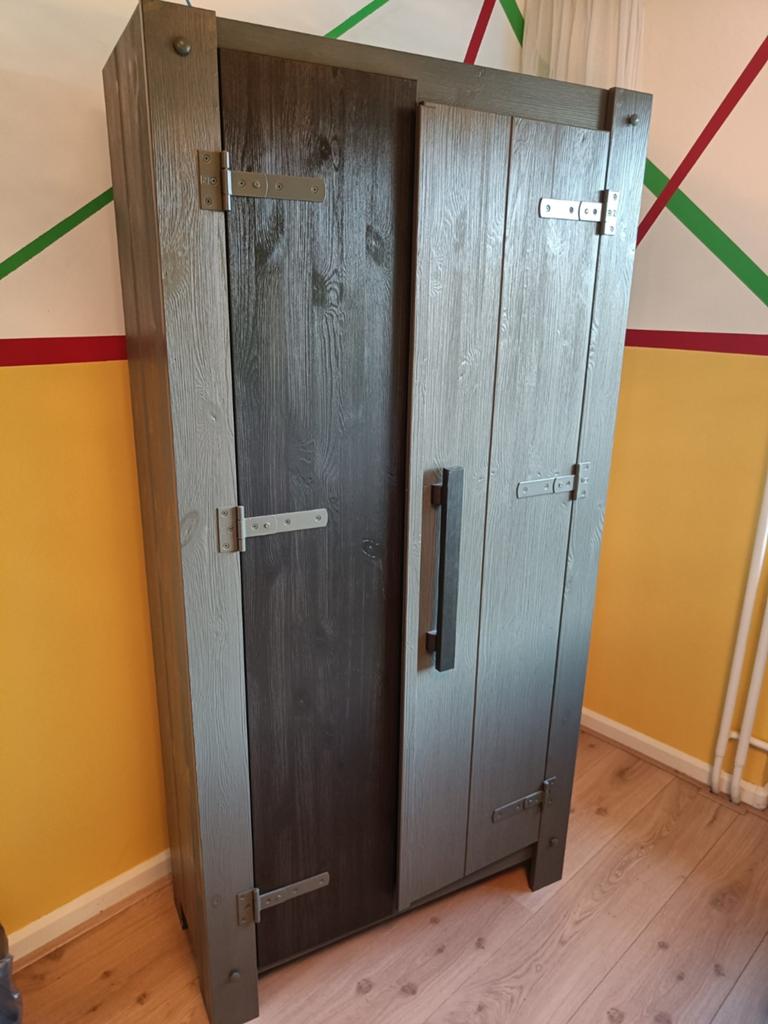 Complete kinderkamer, Ophalen, Gebruikt, Met deur(en), Leger kleuren