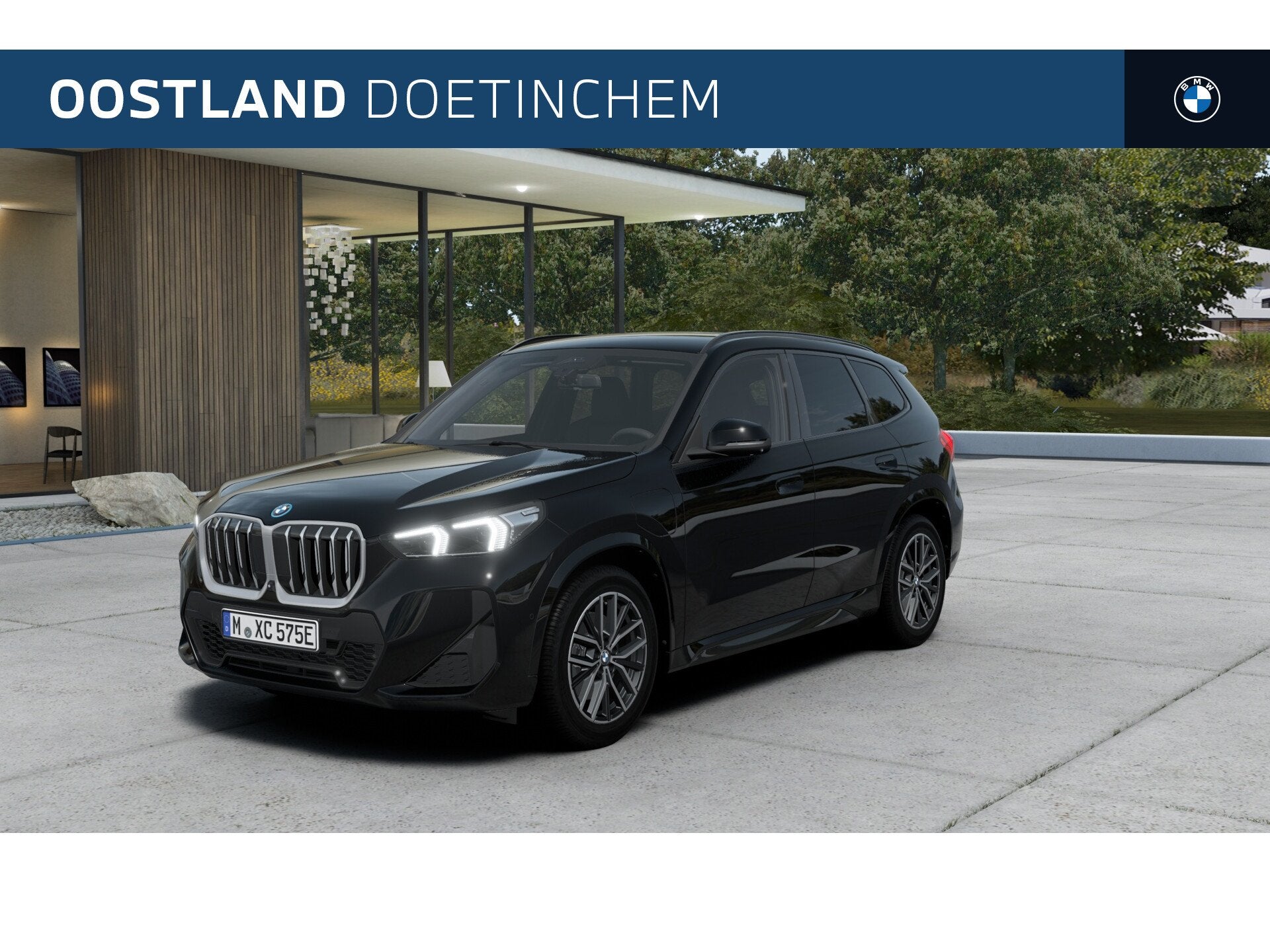BMW X1 xDrive25e M Sport Automaat / Trekhaak / Sportstoelen, Auto's, Dealer onderhouden, Zwart, Zwart, Bedrijf