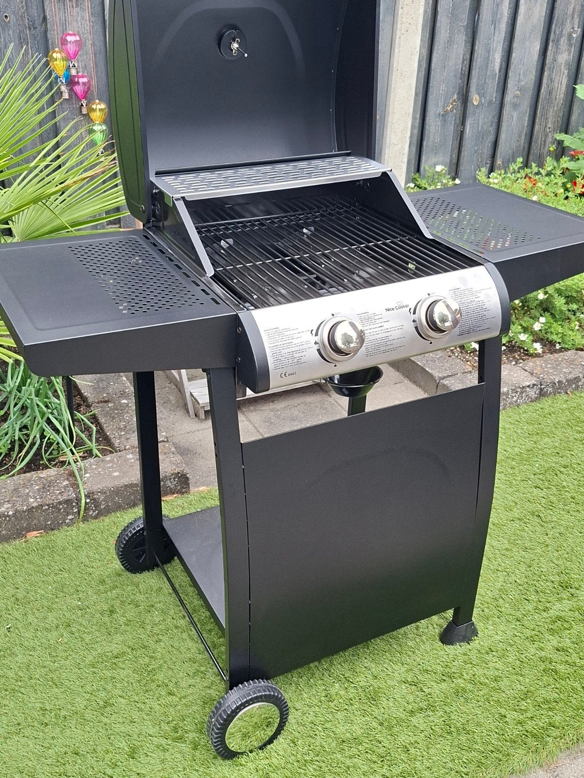 Nice Cooker Gasbarbecue met 2 branders en hoes, Ophalen, Nieuw, Nice Cooker