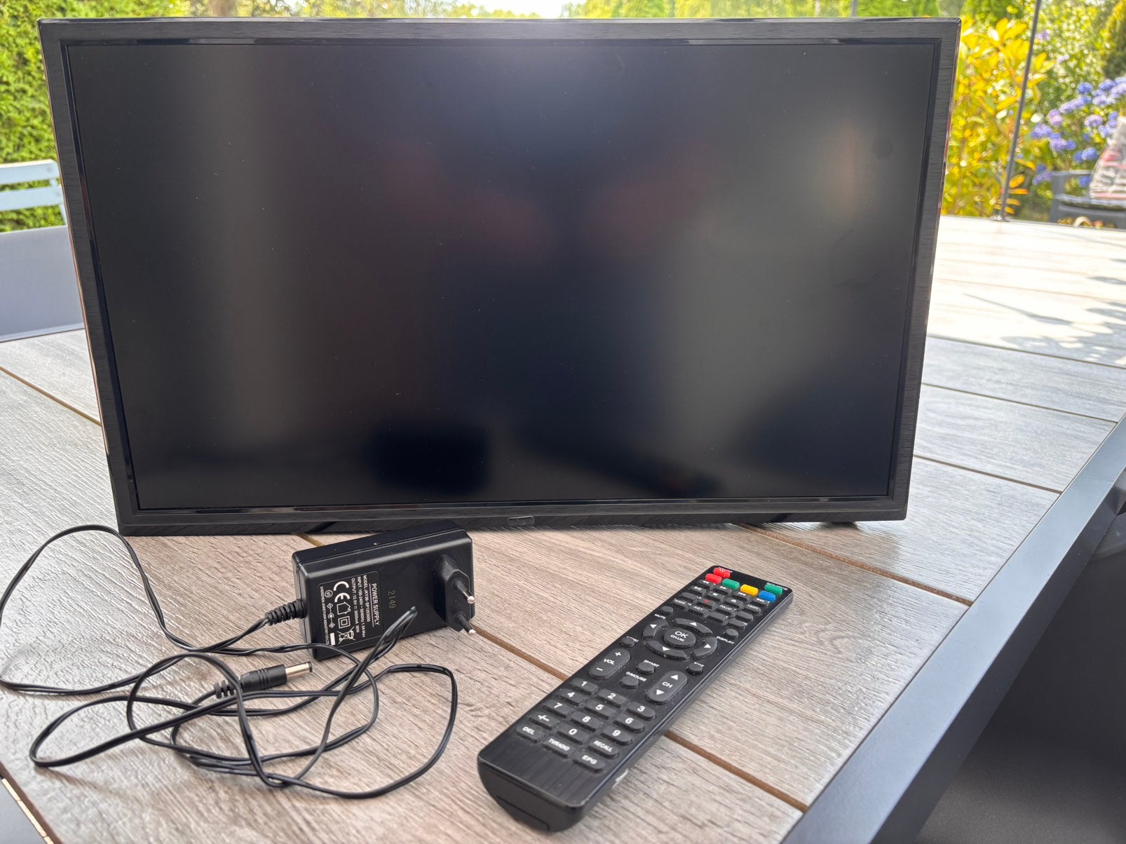 TV Travel-Vision Smart nr 6422 12v-230v voor camper/caravan, Overige merken, Gebruikt, 50 Hz, Ophalen of Verzenden