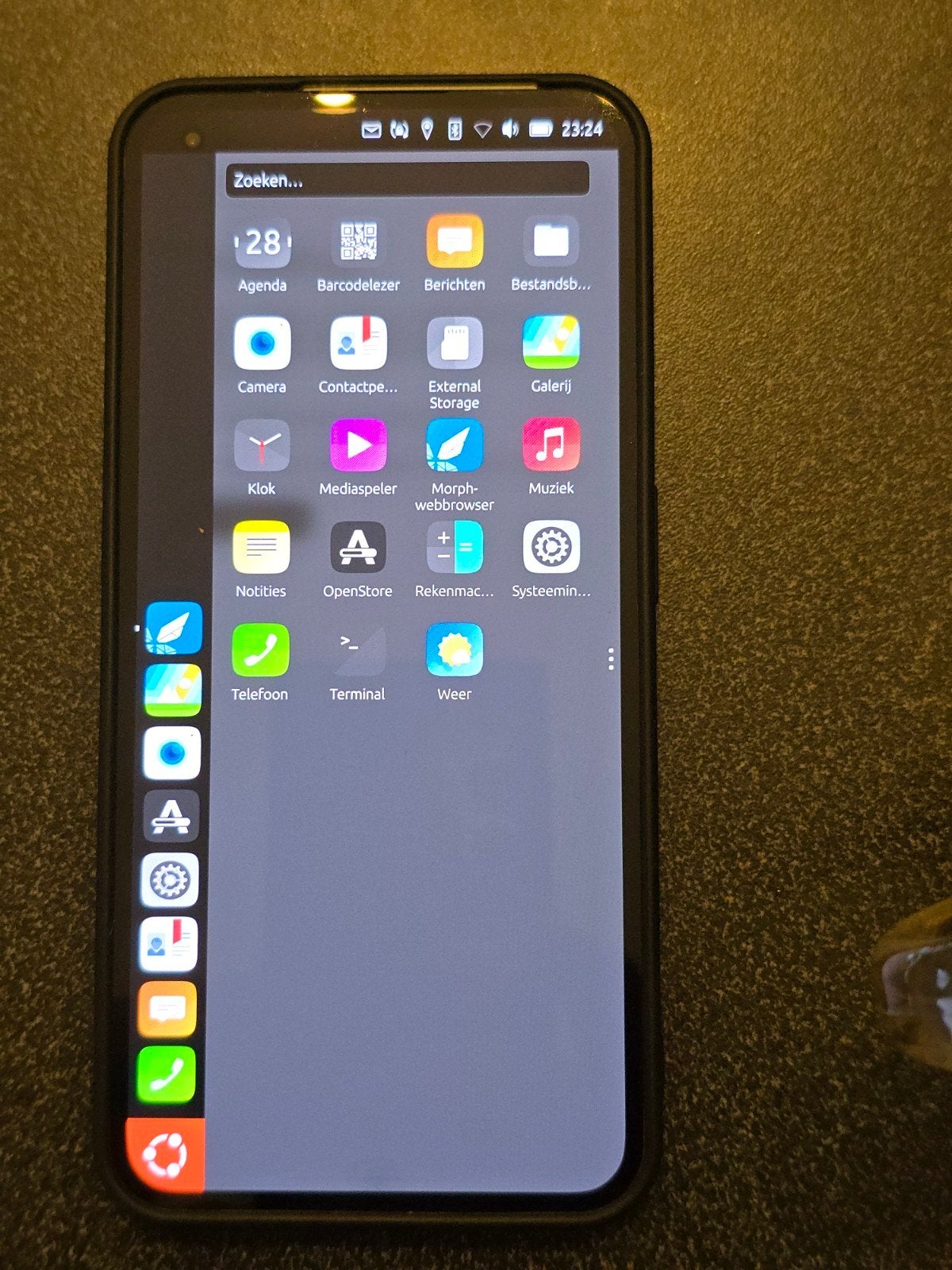 Nothing Phone 1 - Linux Ubuntu Touch - De-googled, Ophalen of Verzenden, Zo goed als nieuw, Zonder simlock, Zonder abonnement