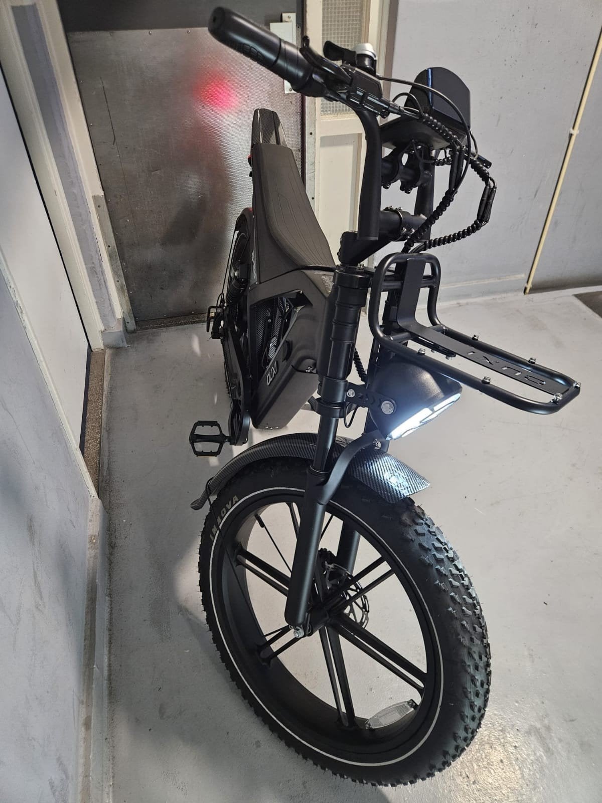 Ouxi V8 Fatbike - Zo goed als nieuw, Zo goed als nieuw, 59 cm of meer, 50 km per accu of meer, Ophalen