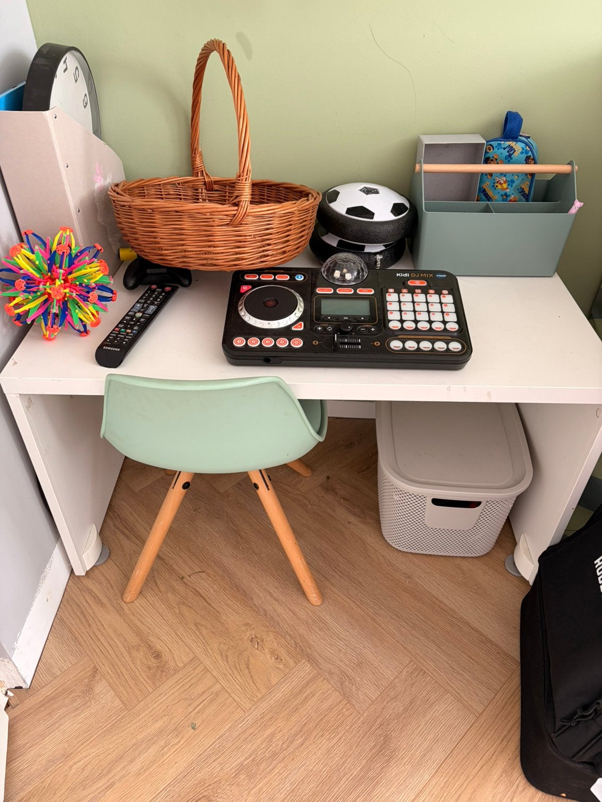 Leuk kinderbureau evt met stoel, Ophalen, Gebruikt, Kinderbureau, IKEA