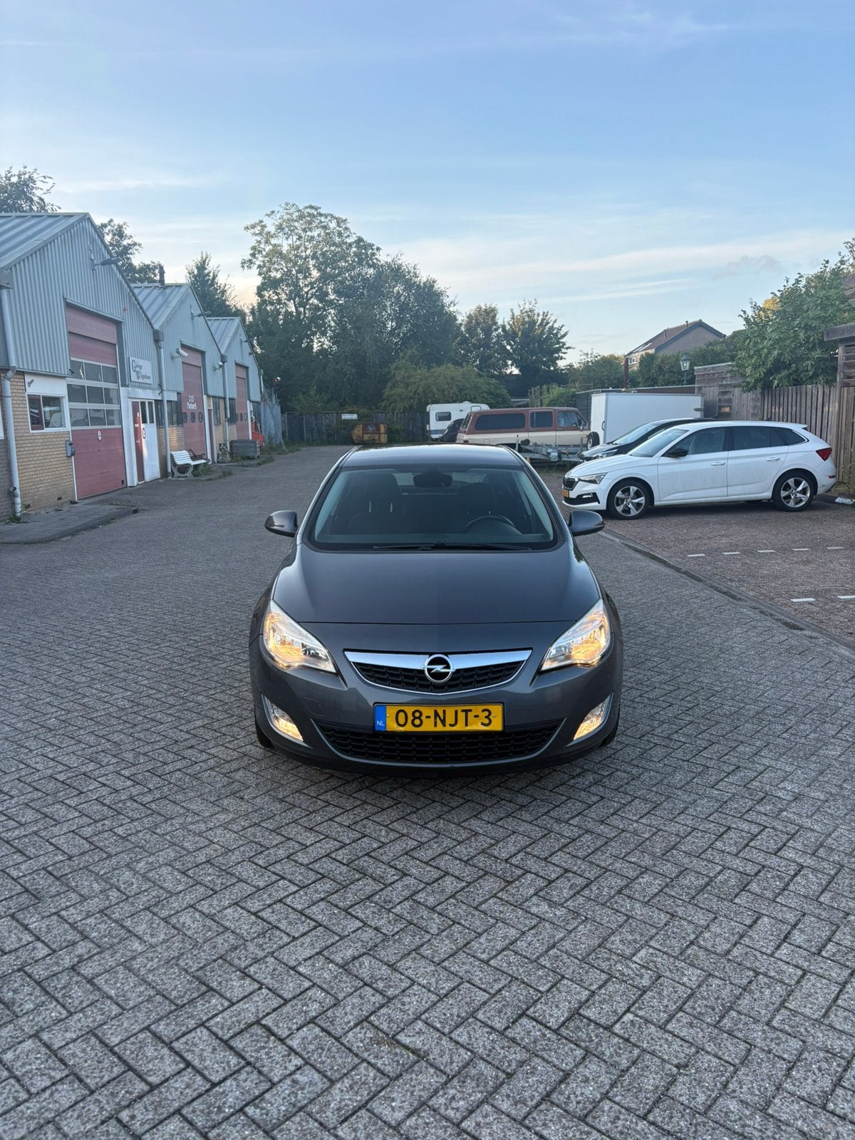 Opel Astra 1.4 Turbo 88KW 5D 2010 Grijs, Auto's, Voorwielaandrijving, 680 kg, 4 cilinders, Origineel Nederlands