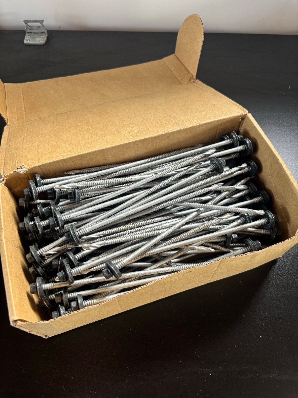 SjDB Sandwich Pro S15 Schroeven 5,5/6,3x195mm Antraciet, Doe-het-zelf en Verbouw, Ophalen of Verzenden, Nieuw, 100 tot 250 mm