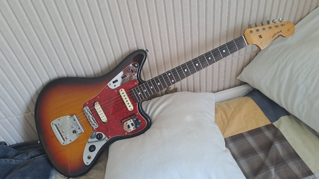 Fender Jaguar JG66-85 Crafted in Japan 1997-2000, Ophalen of Verzenden, Gebruikt, Solid body, Fender