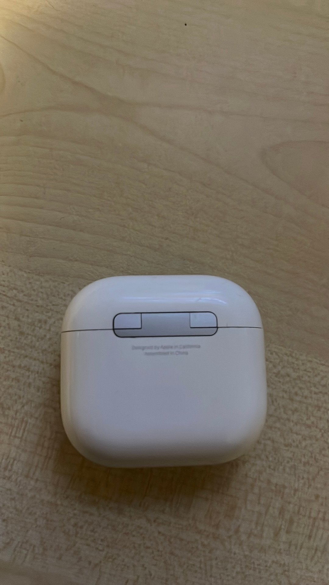 Echte! Airpods 4 bijna niet gebruikt 1 oortje, Ophalen, Bluetooth, In gehoorgang (in-ear), Zo goed als nieuw