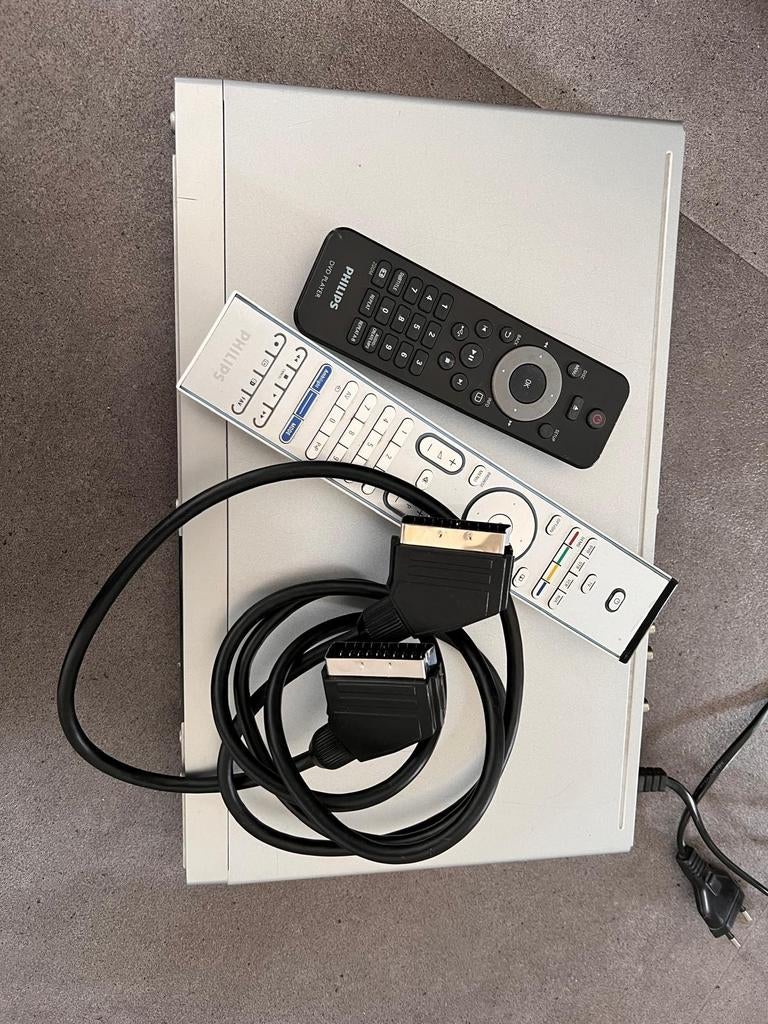 Aristona dvd speler met 2 Philips afstandsbedieningen, Audio, Tv en Foto, Dvd-spelers, Ophalen, Gebruikt, Dvd-speler, Overige merken
