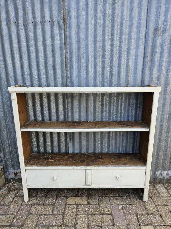 oud staand rek ``WOONWINKEL RUSTIEK``, Ophalen