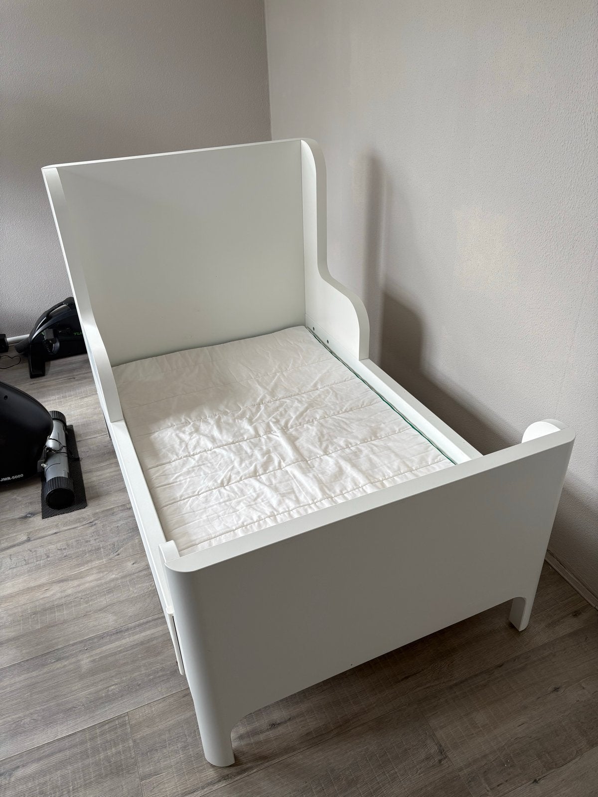 IKEA Busunge meegroeibed met matras en lattenbodem, Kinderen en Baby's, Ophalen, 85 tot 100 cm, Gebruikt, Lattenbodem