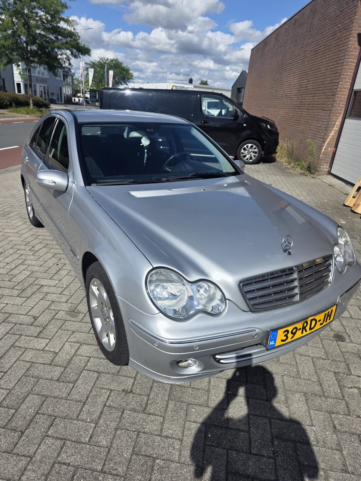 Mercedes-Benz C-Klasse 1.8 C180 Kompr Sedan AUT 2005 Grijs, Auto's, Mercedes-Benz, Automaat, Achterwielaandrijving, 1796 cc, Origineel Nederlands