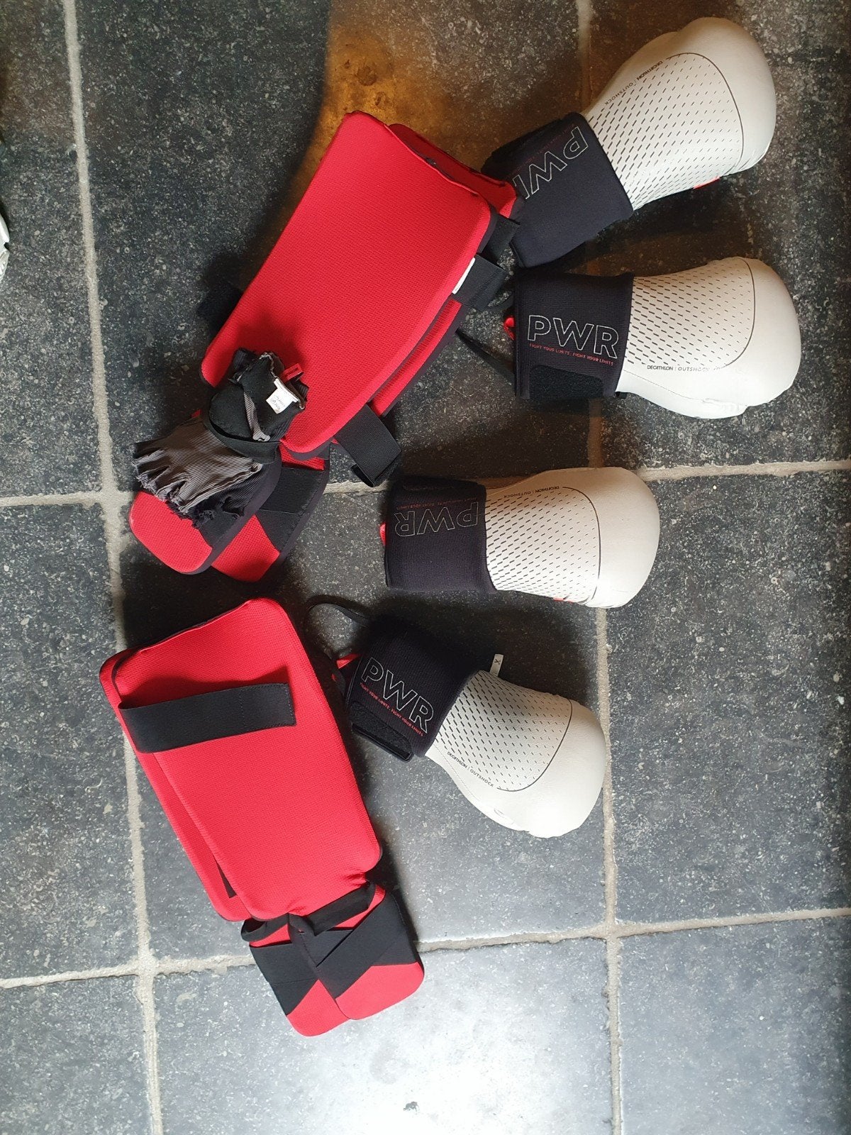 Set boks spullen, Sport en Fitness, Vechtsporten en Zelfverdediging, Gebruikt, Overige, Maat XS of kleiner, Vechtsportmateriaal