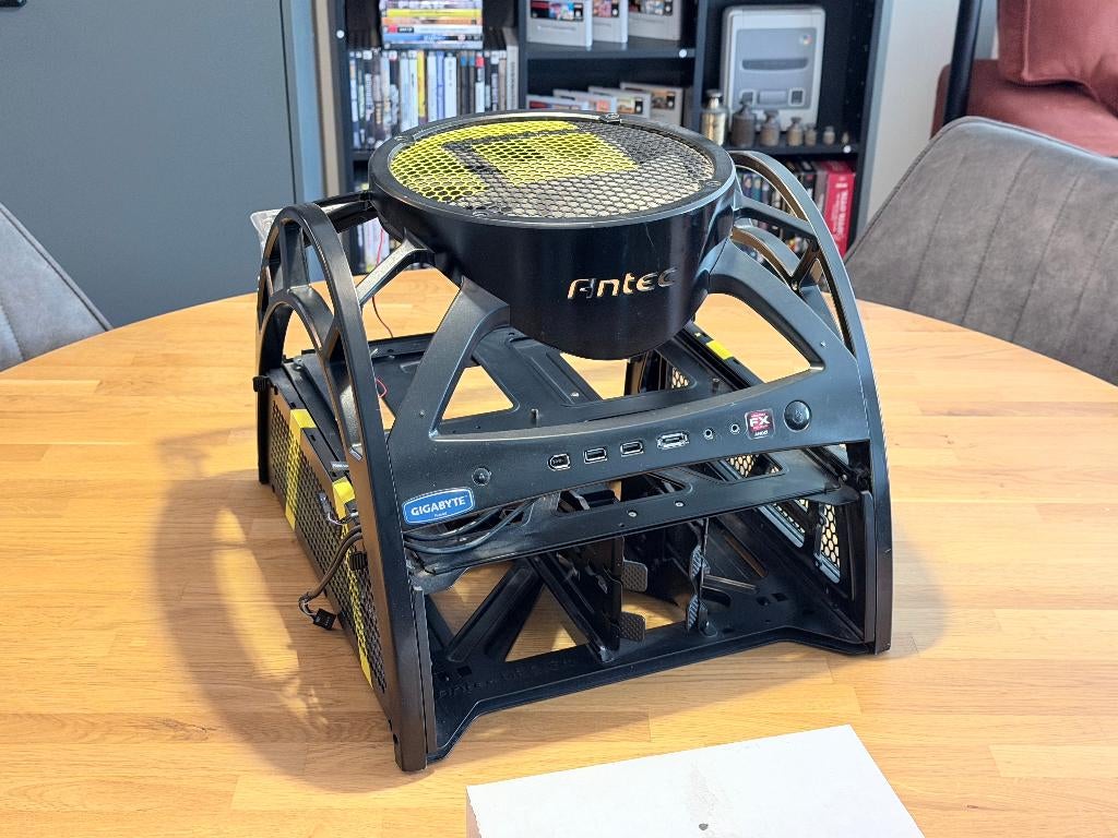Antec Skeleton met custom paint job, Ophalen, Nieuw