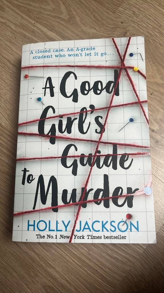 A good girls guide to murder, Boeken, Ophalen of Verzenden, Zo goed als nieuw