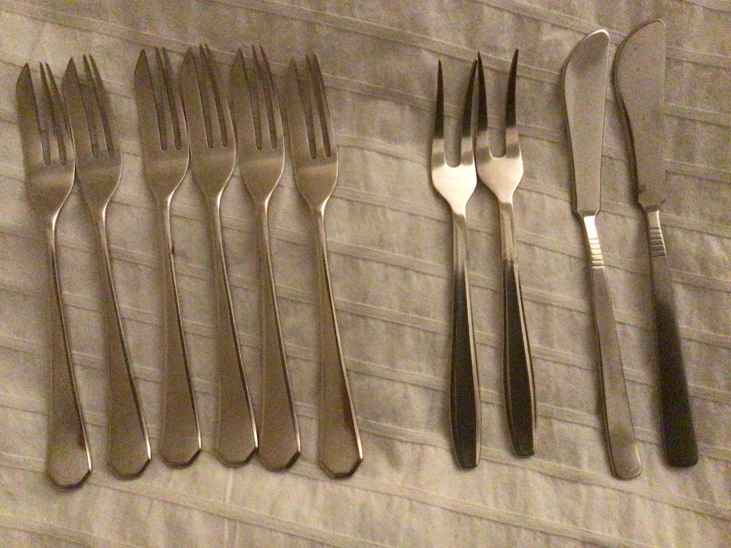 6 taartvorkjes, 1 botermesje, 2 vleesvorkjes, Ophalen of Verzenden