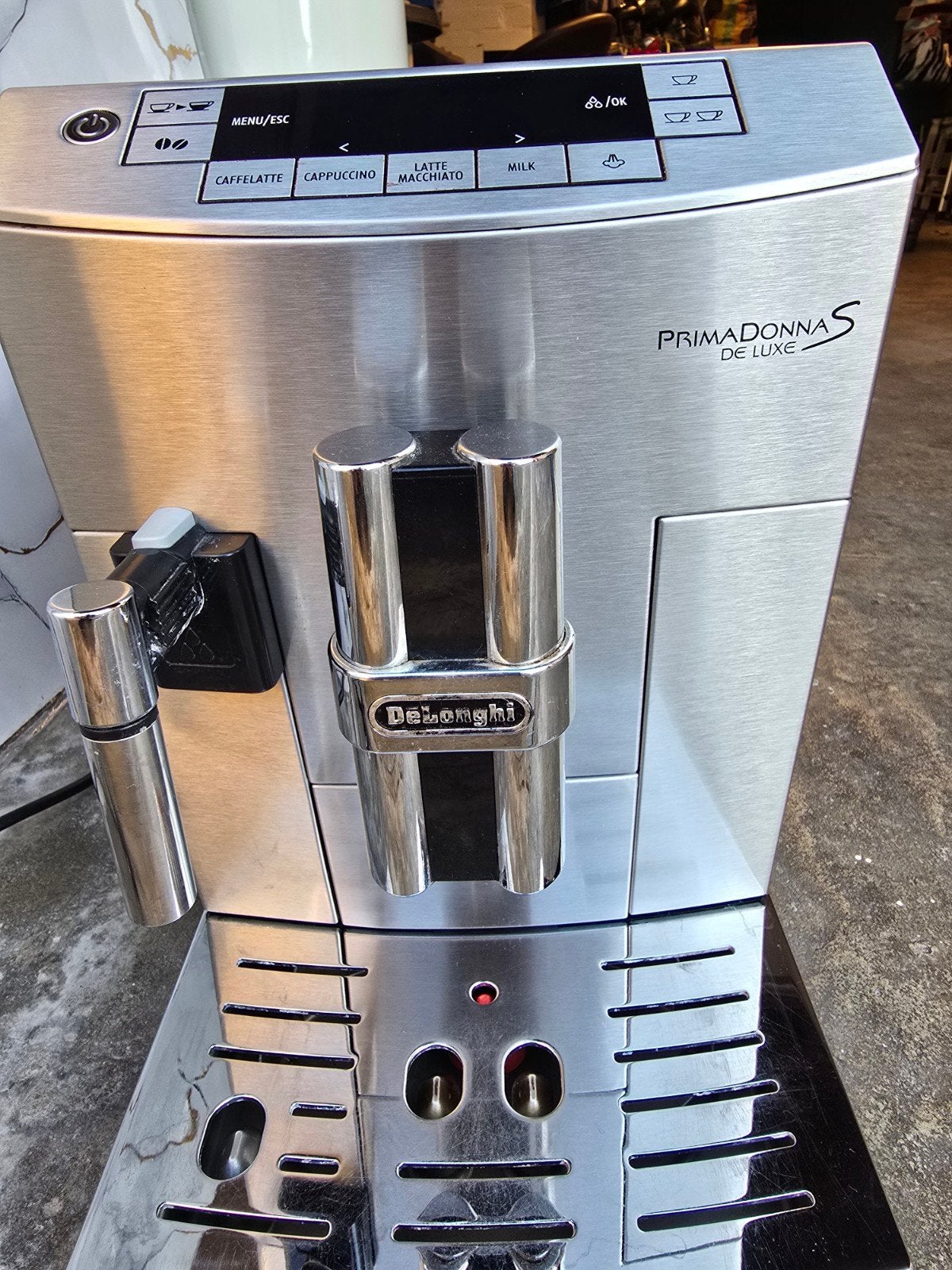 De'Longhi PrimaDonna S De Luxe volautomatische koffiemachine, Witgoed en Apparatuur, Koffiezetapparaten, Gebruikt, Koffiemachine