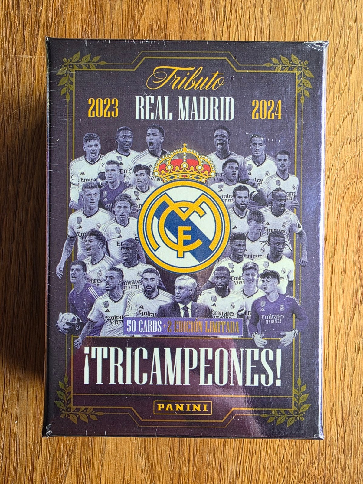 Panini Tricampeones Real Madrid 2023-2024 sealed, Verzamelen, Ophalen of Verzenden, Nieuw, Buitenlandse clubs, Spelerskaart