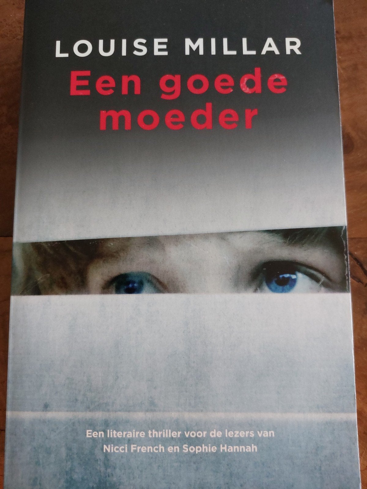 Louise Millar - Een goede moeder, Gelezen, Ophalen of Verzenden, Europa overig, Louise Millar