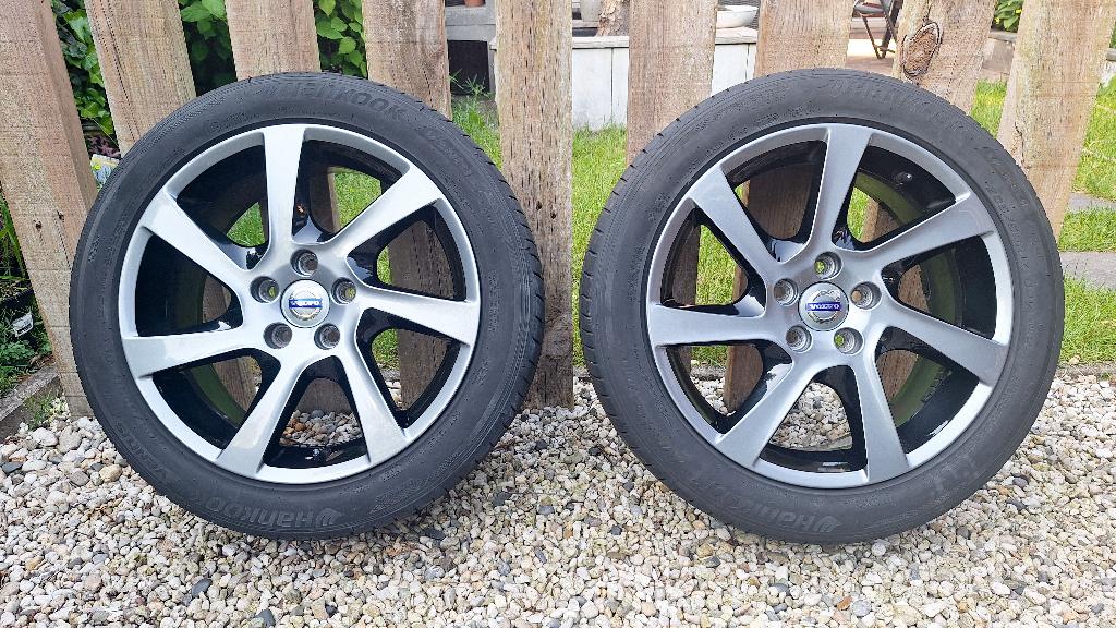 Mooi zomerset Volvo 17” Pandora in two tone kleurstelling., Ophalen, Gebruikt, Velg(en), 17 inch