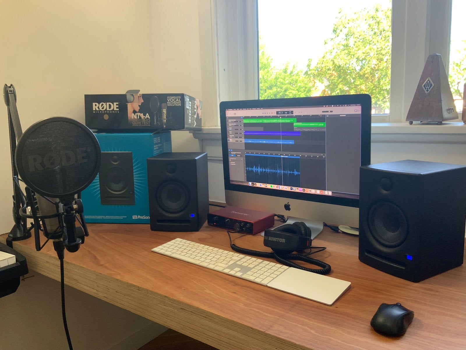 Complete thuisstudio – Focusrite, Rode, PreSonus & Sony, Huis en Inrichting, Bureaus, Zo goed als nieuw, Ophalen of Verzenden