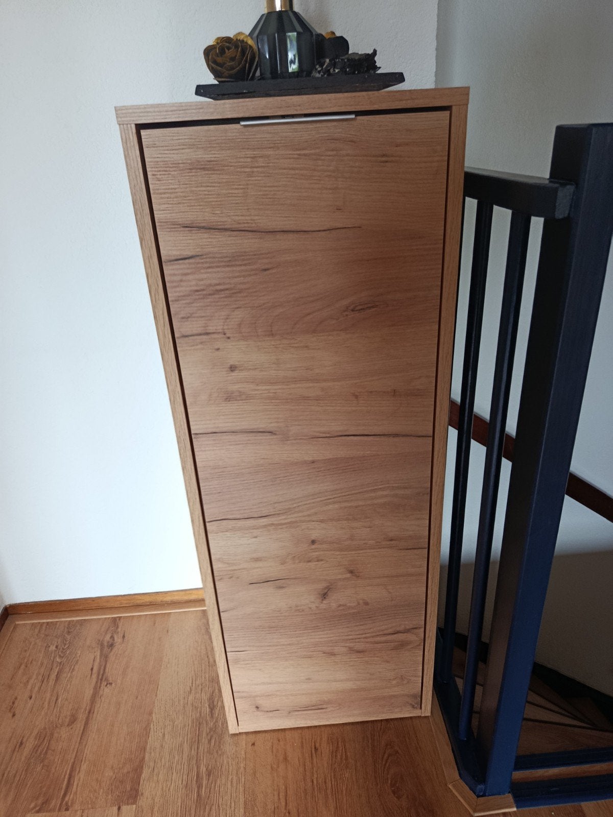 Houten opbergkast. ZGAN, Ophalen, Gebruikt, Modern