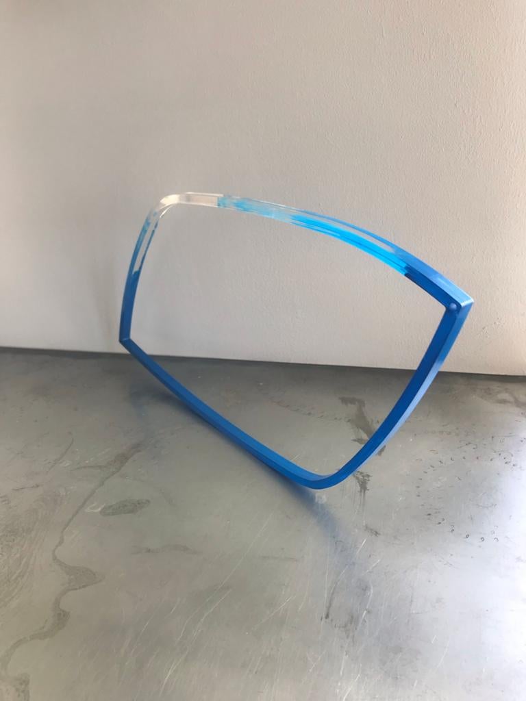 Sonja Besselink, plexiglas object, blauw, Ophalen