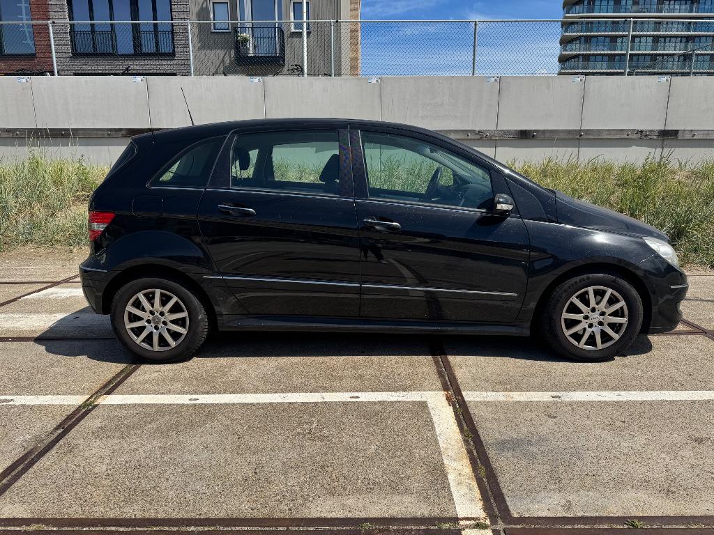 Mercedes B-Klasse 1.7 B170 5DRS Zwart zgan accu + banden, Auto's, Voorwielaandrijving, Zwart, 4 cilinders, 1210 kg