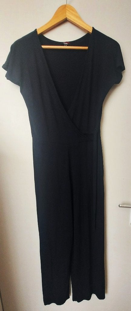 Zwarte jumpsuit met overslag van Jennyfer, maat M, Kleding | Dames, Maat 38/40 (M), Zwart, Ophalen of Verzenden, Zo goed als nieuw