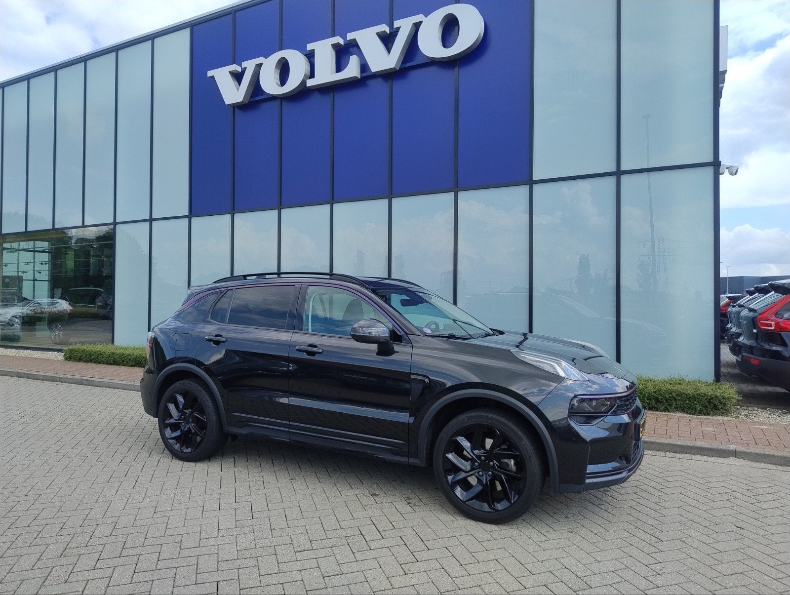 Prachtige nette Lynk & Co. 261PK. Afn. Trekhaak 2021, Auto's, Automaat, 1800 kg, Zwart, Zwart