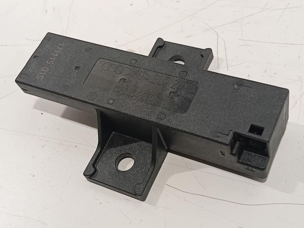 Antenne Audi SQ5, Auto diversen, Autoradio's, Ophalen of Verzenden, Van der Ven Autorecycling B.V., Onderdelen@venauto.nl, Ettenseweg 76, 4706 PB Roosendaal, The Netherlands