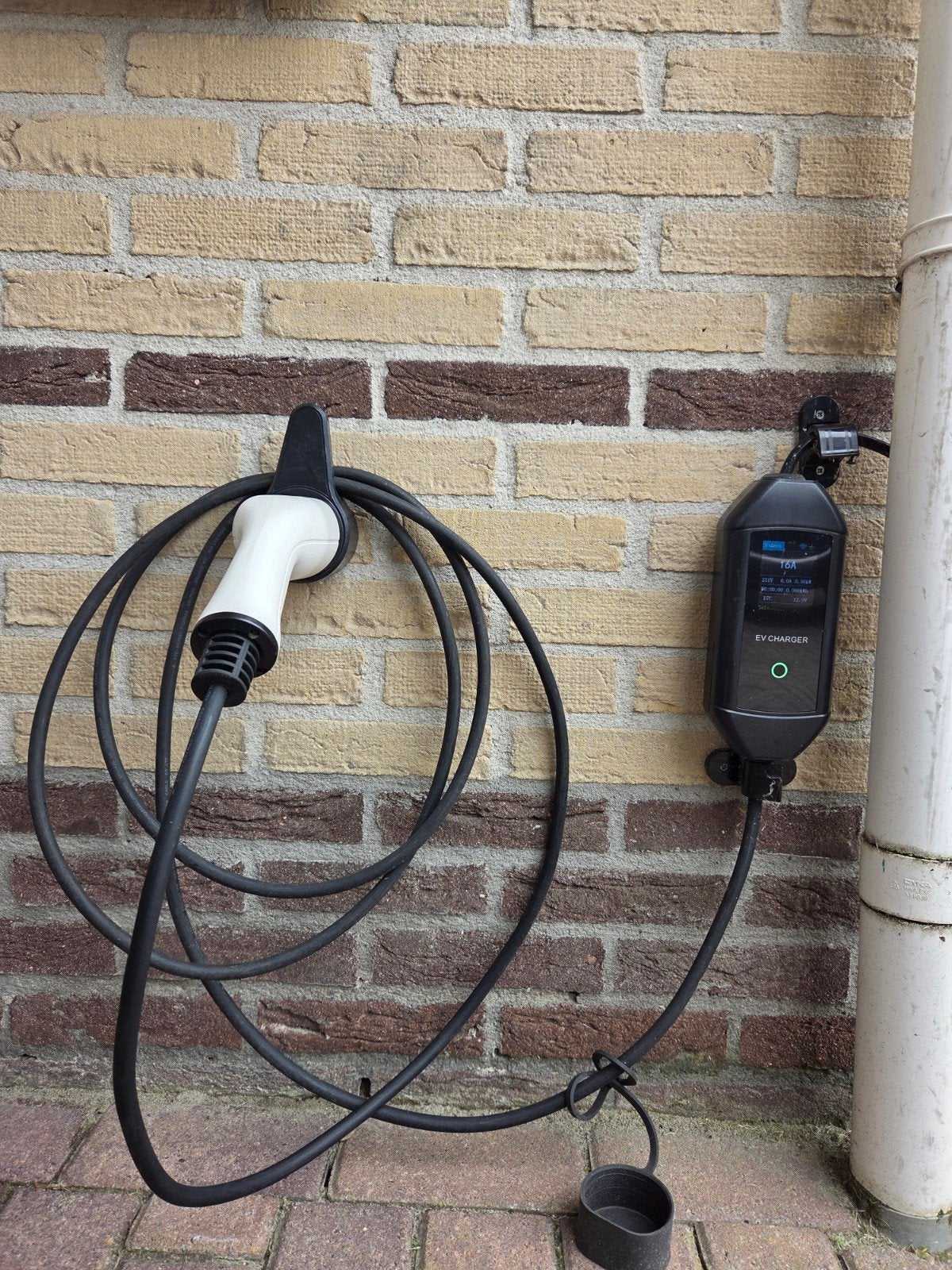 Elektrische auto lader EV Type 2 3.5kW 16A laadpaal wallbox, Auto diversen, Laadpalen, Ophalen of Verzenden, Zo goed als nieuw